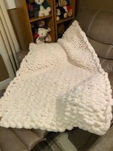 Load image into Gallery viewer, Medium Chunky Chenille Blanket
